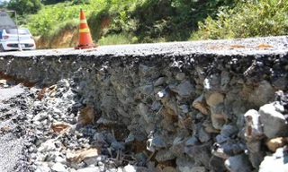 Đường ‘tiền tỷ’ làm chưa xong đã hỏng: Chủ đầu tư nói gì?