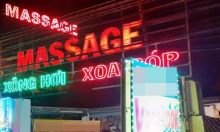 Khách sử dụng dịch vụ xông hơi, massage, cắt tóc, gội đầu... phải trả thêm 7% thuế. Ảnh minh họa.