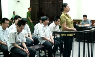 Vợ thuê sát thủ chặt tay chồng