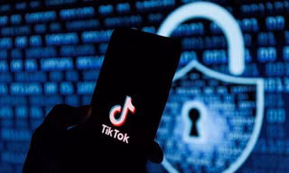 TikTok bị cáo buộc thu thập thông tin người dùng: Chơi "Tóp Tóp" sao cho an toàn?