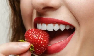 Làm trắng răng tại nhà không khó, bắt đầu với thói quen sử dụng ống hút