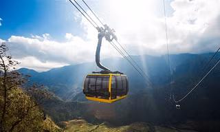 Cáp treo Fansipan: Điểm dừng chân hấp dẫn của du khách trẻ