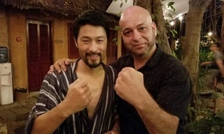 Clip cuộc trò chuyện giữa Johnny Trí Nguyễn và võ sư Flores