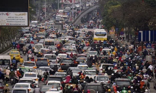 Hà Nội bùng phát tắc đường dịp giáp Tết