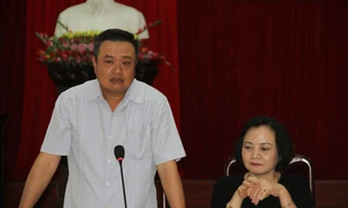 Chủ tịch HĐTV PVN Trần Sỹ Thanh phát biểu tại buổi cứu trợ đồng bào Yên Bái.