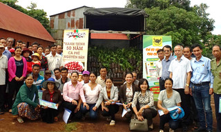 Viên gạch đầu tiên trên hành trình hỗ trợ người nông dân trồng cà phê Buôn Ma Thuột