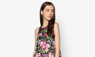 Chọn đầm suông đẹp cho ngày Online Friday 