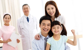 Giảm gánh nặng chi phí y tế: Cách nào?