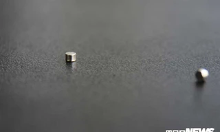  Chiếc hạt tai nghe siêu nhỏ có kích thước chỉ khoảng 2mm.