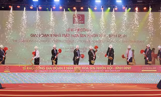 Sau nghi thức cắt băng khánh thành giai đoạn 1, Nhà máy Hoa Sen Bình Định tiếp tục khởi công giai đoạn 2
