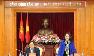 Đồng chí Lâm Thị Phương Thanh - Ủy viên BCH TW Đảng, Bí thư Tỉnh ủy tỉnh Lạng Sơn ghi nhận, đánh giá cao hoạt động tín dụng chính sách trên địa bàn