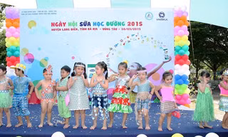 Thưởng thức màn trình diễn thời trang siêu đáng yêu của các bé 