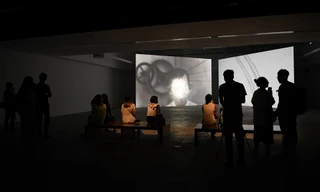 Video art của Hiraki Sawa: Lời gọi mời khó cưỡng từ cõi siêu thực