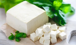 Phụ nữ sau mãn kinh nên ăn đậu phụ