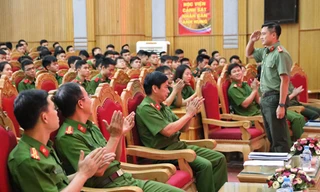 Thành phần quý đại biểu có mặt tại buổi lễ khai mạc điểm thi trực tuyến