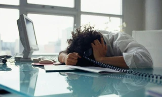 Đau đầu là biểu hiện dễ thấy của suy nhược thần kinh