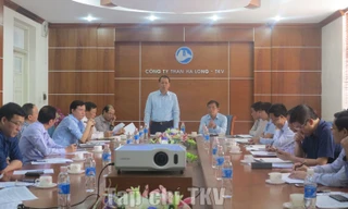 Giám đốc Công ty than Hạ Long Bùi Đình Thanh báo cáo về tiến độ Dự án