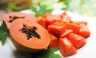 Da mịn, sạch mụn và trắng hồng nhờ mặt nạ đu đủ chín