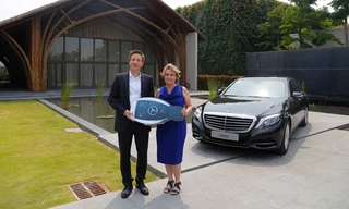Mercedes-Benz Việt Nam bàn giao xe S-Class cho Naman Retreat