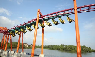 Cận cảnh tàu lượn dạng treo lớn nhất Việt Nam