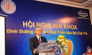GS. TS Nguyễn Gia Khánh - Phó chủ tịch Hội Nhi Khoa Việt Nam phát biểu khai mạc hội nghị