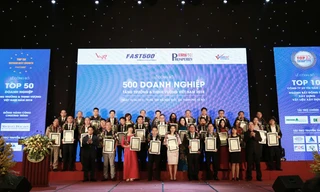 Trao giải Top 50 của giải thưởng Top 500 doanh nghiệp tăng trưởng nhanh nhất Việt Nam