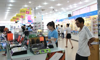 Hơn nửa lượng laptop Windows bản quyền được bán bởi Thế giới di động