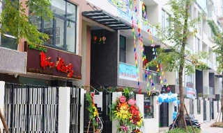 Tại khu liền kề, nhiều hộ dân đã chuyển về sinh sống