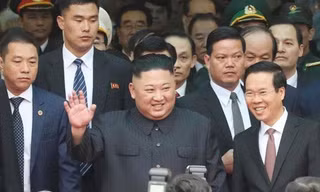  Chủ tịch Triều Tiên Kim Jong - Un 