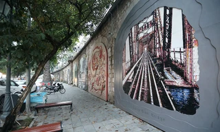 Khu vực vòm cầu sau khi đục thông sẽ kết nối với không gian bích họa Phùng HưngẢnh: Mạnh Thắng