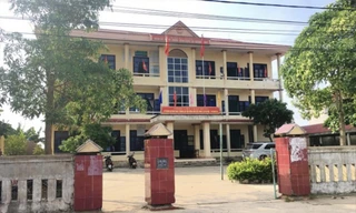 Trụ sở UBND xã Quảng Châu, nơi có nhiều cán bộ bị kỷ luật vì làm khống hồ sơ, giấy tờ