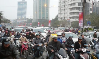 Ùn tắc kéo dài trên nhiều tuyến đường Hà Nội dịp cuối năm Ảnh: T.Đảng 