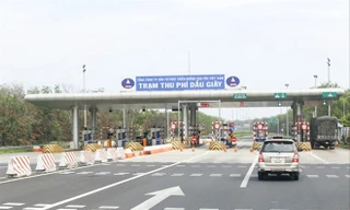 Trạm thu phí Dầu Giây nơi xảy ra vụ cướp đến nay số tiền thu phí hằng ngày nơi đây vẫn là dấu hỏi Ảnh: M.T 