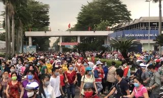 Công nhân PouYuen trong giờ tan ca 