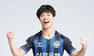 Công Phượng trong màu áo CLB Incheon United