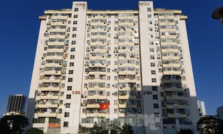 Tòa nhà B10A Nam Trung Yên - nơi xảy ra sự cố thang máy nghiêm trọng 