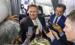 Ngoại trưởng Mỹ Mike Pompeo phát biểu với báo giới khi lên đường công du Trung Đông ngày 7/1/2019 Ảnh: AFP/TTXVN 