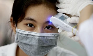 Nhiều người sinh sống, làm việc ở Hà Nội không thể về quê ở thành phố Chí Linh (Hải Dương) đón Tết vì toàn bộ thành phố đang bị phong tỏa. Ảnh: PV