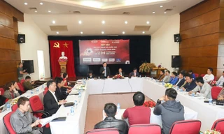 Siêu cúp bóng đá Quốc gia-Cúp THACO 2018 thu hút sự chú ý của người hâm mộ khi có sự góp mặt của 13 tuyển thủ quốc gia trong thành phần 2 CLB Hà Nội và Becamex Bình Dương ảnh: NHƯ Ý 