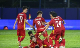 Nhóm ‘viện binh’ cuối cùng của U23 Việt Nam đi đường bộ sang Campuchia