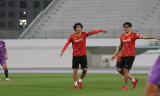 HLV Gong Oh-kyun loại hai tuyển thủ U23 Việt Nam trước ngày đấu Thái Lan 