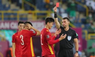 Trọng tài từng đuổi Duy Mạnh bắt chính trận Việt Nam và Nhật Bản 
