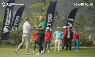 Joel Troy và Brian Jung 