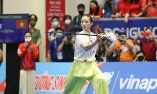 Đôi tay 'lạ' của Hoa khôi Wushu Dương Thuý Vi