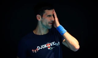 Djokovic đối diện án tù 3 năm vì vi phạm quy định cách ly 