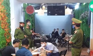 TP.Vinh xử phạt hơn 100 trường hợp vi phạm Chỉ thị 16.