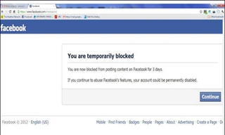 Ít nhất 375 người đã bị khóa tài khoản Facebook tạm thời vì đăng hình "cho con bú"