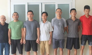 Công an đột kích sới đá gà, bắt giữ 21 đối tượng