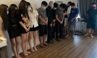 11 'dân chơi' thuê phòng khách sạn để thác loạn ma túy