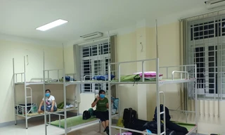 Cách ly, lấy mẫu xét nghiệm nhiều trường hợp tiếp xúc bệnh nhân thứ 122